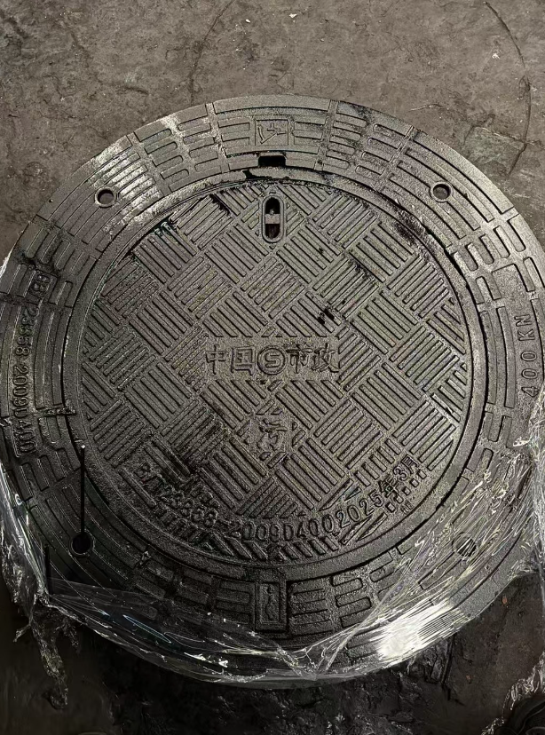 滦南球墨铸铁防沉降井盖展示